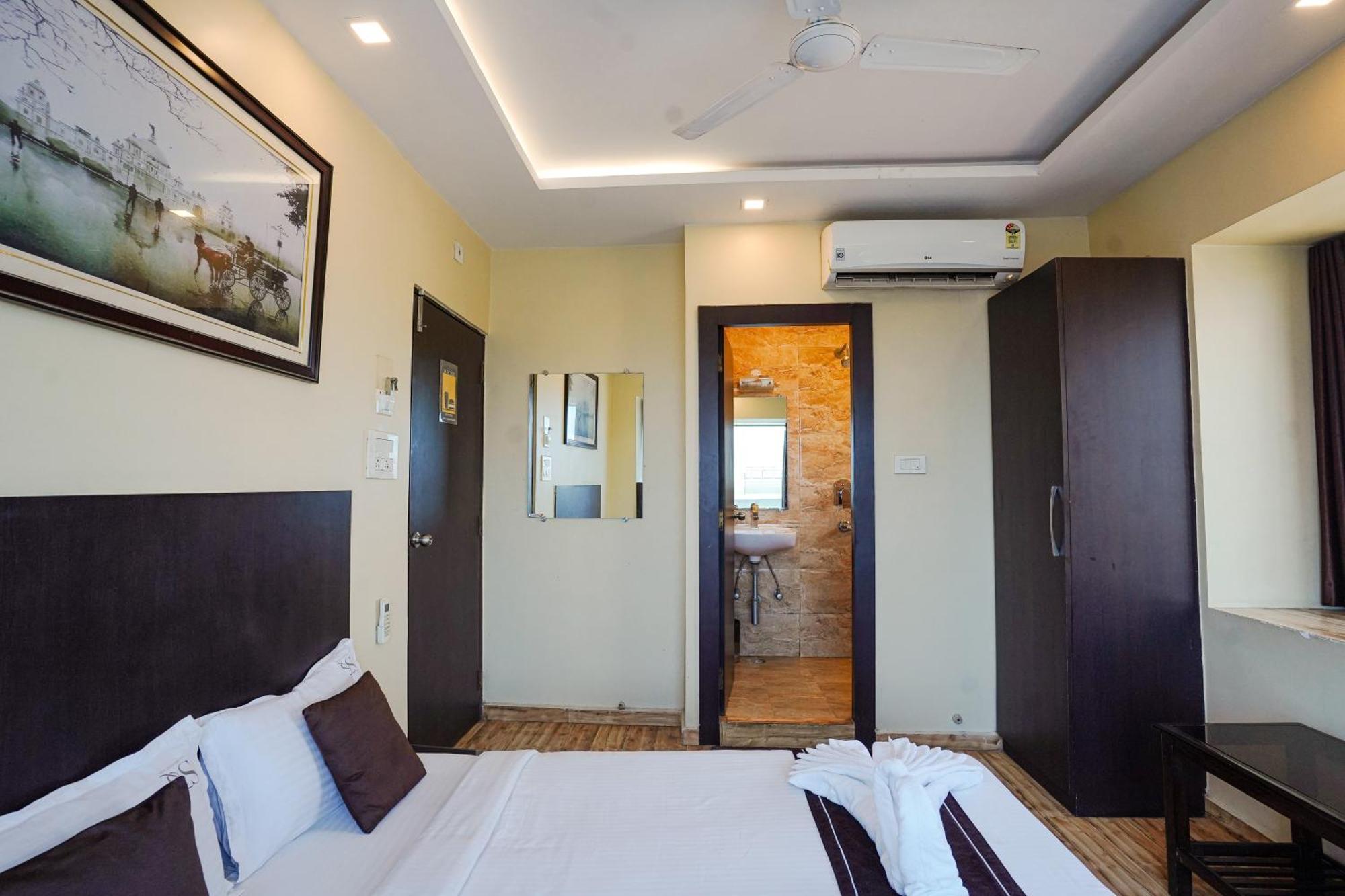 Hotel Sheldon International Near Science City Kolkata Bagian luar foto