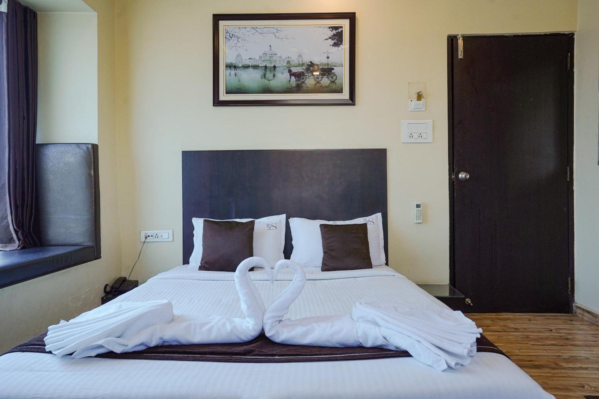 Hotel Sheldon International Near Science City Kolkata Bagian luar foto
