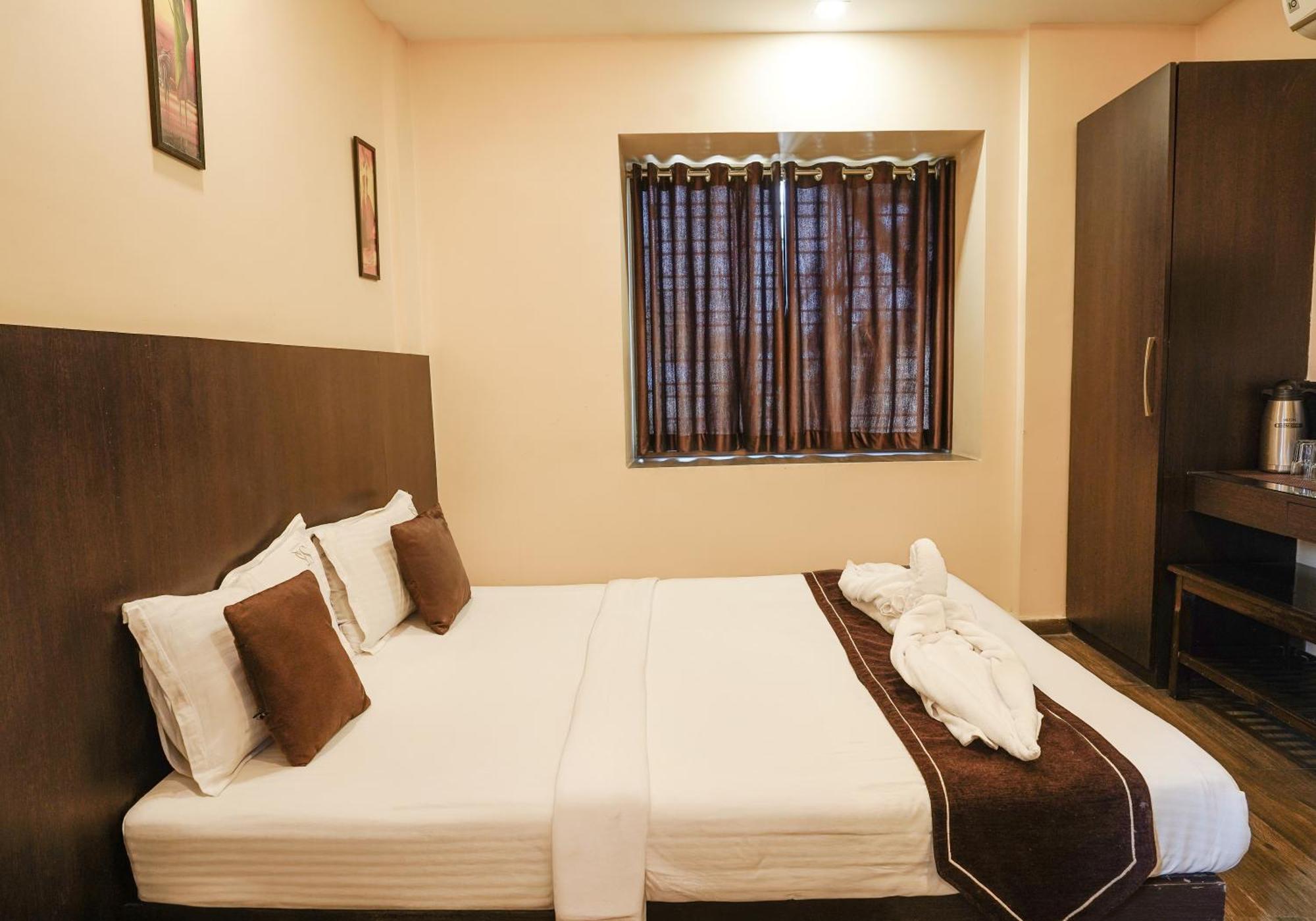 Hotel Sheldon International Near Science City Kolkata Bagian luar foto